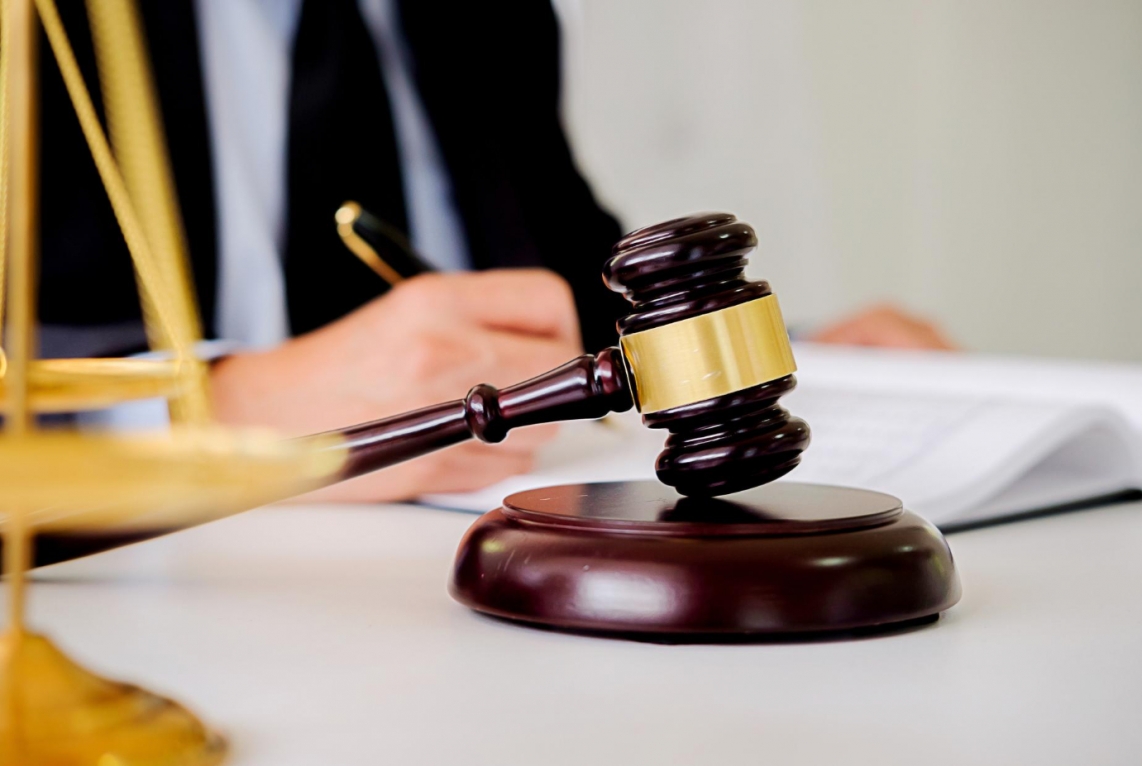 W Mysłowicach pijani rodzice i babcia próbowali odebrać dziecko z przedszkola. Sprawę przeanalizuje sąd rodzinny