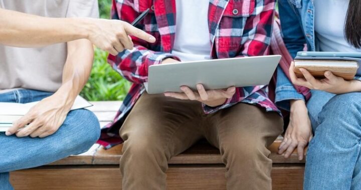 kreatywne-ferie-w-bibliotece--zapisz-si---na-angie-auto-3532