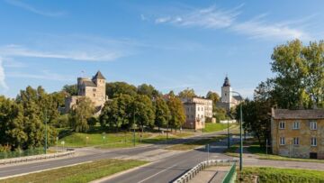 44-latek zginął po uderzeniu audi w drzewo